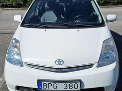 Vit Begagnad 2009 Toyota Prius Halvkombi | 78 500 kr (Marknadspris)