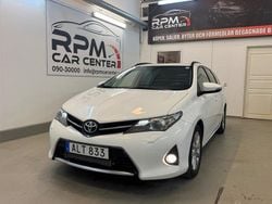 Vit Begagnad 2014 Toyota Auris Touring Sports Edition Kombi | 79 900 kr (Marknadspris)