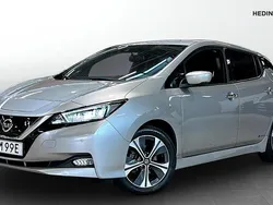 Silver Begagnad 2021 Nissan Leaf N-Connecta Halvkombi | 154 900 kr (Bra pris)