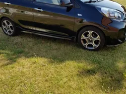 Svart Begagnad 2017 Kia Picanto Halvkombi | 64 000 kr (Marknadspris)