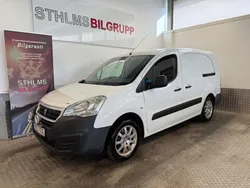 Vit Begagnad 2017 Peugeot Partner Minibuss | 79 500 kr (Lite dyr)