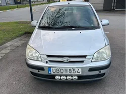 Grå Begagnad 2003 Hyundai Getz Halvkombi | 26 000 kr (Marknadspris)