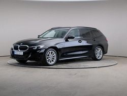 Svart Begagnad 2022 BMW 330e Kombi | 299 000 kr (Lite dyr)