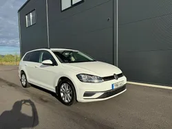 Vit Begagnad 2018 VW Golf VII Kombi | 159 900 kr (Marknadspris)