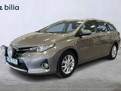 Brun Begagnad 2014 Toyota Auris Touring Sports Kombi | 124 900 kr (Marknadspris)
