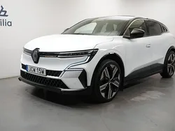 Vit Begagnad 2023 Renault Mégane Iconic Halvkombi | 289 900 kr (Bra pris)