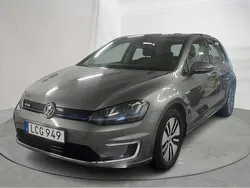 Grå Begagnad 2016 VW e-Golf Halvkombi | 149 900 kr (Marknadspris)