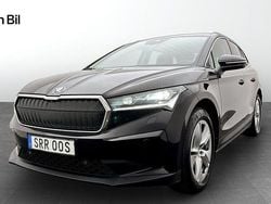 Svart Begagnad 2023 Skoda Enyaq iV SUV | 379 000 kr (Superpris)