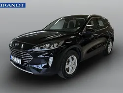 Svart Begagnad 2022 Ford Kuga Titanium SUV | 274 900 kr (Marknadspris)