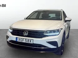 Vit (pure white) Begagnad 2023 VW Tiguan SUV | 359 900 kr (Lite dyr)