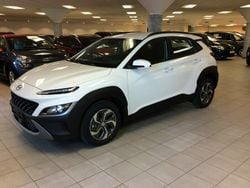 Vit Begagnad 2021 Hyundai Kona Essential SUV | 247 900 kr (Marknadspris)