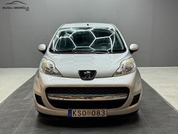 Grå Begagnad 2010 Peugeot 107 Halvkombi | 24 900 kr (Marknadspris)