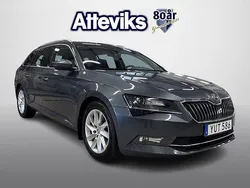 Grå Begagnad 2017 Skoda Superb Style Kombi | 174 900 kr (Bra pris)