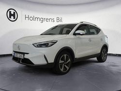 Vit Begagnad 2021 MG ZS Luxury Sedan | 219 900 kr