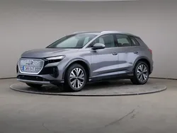 Grå Begagnad 2022 Audi Q4 e-tron Advanced SUV | 365 000 kr (Superpris)