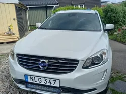 Vit Begagnad 2014 Volvo XC60 Summum SUV | 140 000 kr (Marknadspris)
