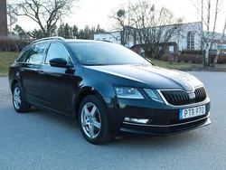 Svart Begagnad 2018 Skoda Octavia Business Line Kombi | 79 900 kr (Marknadspris)