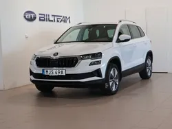 Vit Begagnad 2023 Skoda Karoq Style SUV | 339 900 kr (Marknadspris)