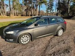 Grå Begagnad 2016 Ford Focus Titanium Kombi | 80 000 kr (Bra pris)