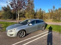 Silver Begagnad 2012 Volvo V60 Ocean Race Kombi | 47 000 kr (Marknadspris)