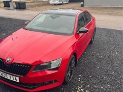 Röd Begagnad 2018 Skoda Superb Business Line Halvkombi | 249 000 kr (Bra pris)