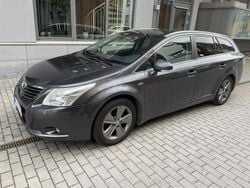 Grå Begagnad 2011 Toyota Avensis Kombi | 80 000 kr (Bra pris)