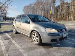 Begagnad 2006 VW Golf V Halvkombi | 14 000 kr (Marknadspris)