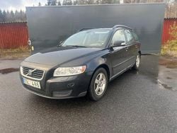 Svart Begagnad 2008 Volvo V50 Kinetic Kombi | 19 900 kr (Bra pris)