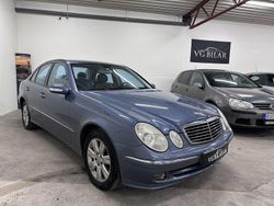 Ljusblå Begagnad 2003 Mercedes E240 Avantgarde Sedan | 36 000 kr (Marknadspris)
