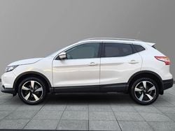 Vit Begagnad 2016 Nissan Qashqai SUV | 139 000 kr (Marknadspris)