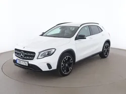 Vit Begagnad 2018 Mercedes GLA200 SUV | 253 000 kr