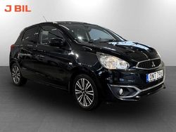 Svart Begagnad 2016 Mitsubishi Space Star Halvkombi | 74 900 kr (Marknadspris)