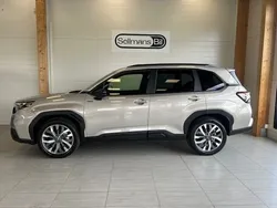 Brun (cashmere gold opal ) Ny 2025 Subaru Forester SUV | 473 300 kr (Marknadspris)