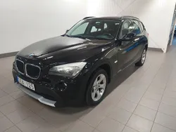Svart (svartmetallic) Begagnad 2010 BMW X1 SUV | 93 900 kr (Marknadspris)