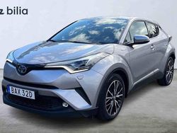 Grå Begagnad 2019 Toyota C-HR Executive SUV | 229 900 kr (Marknadspris)