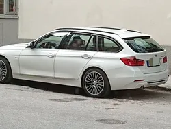 Vit Begagnad 2015 BMW 320 Sport Line Kombi | 136 500 kr (Marknadspris)