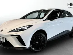 Vit (white) Begagnad 2023 MG MG4 EV Halvkombi | 259 900 kr