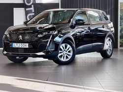 Svart Begagnad 2022 Peugeot 5008 SUV | 264 900 kr (Bra pris)