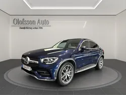 Mörkblå Begagnad 2021 Mercedes GLC220 AMG Sportkupé | 499 000 kr (Marknadspris)