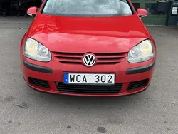 Röd Begagnad 2004 VW Golf IV Comfortline Halvkombi | 30 500 kr (Marknadspris)