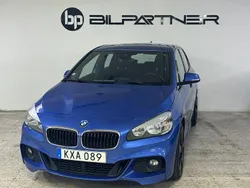 Blå Begagnad 2015 BMW 218 Active Tourer M Sport Minibuss | 89 900 kr (Marknadspris)