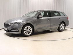 Graphite grey metallic Begagnad 2024 Skoda Octavia Style Kombi | 314 400 kr (Bra pris)
