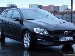 Svart samma som bilen Begagnad 2017 Volvo V60 Kombi | 158 900 kr (Superpris)