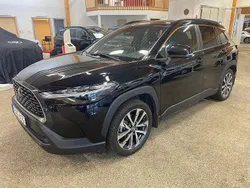 Svart Begagnad 2022 Toyota Corolla Cross Executive SUV | 379 900 kr (Marknadspris)