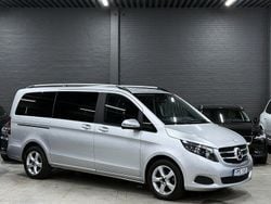Silver Begagnad 2018 Mercedes V220 Minibuss | 389 900 kr (Marknadspris)