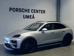 Silver Ny 2024 Porsche Macan Turbo SUV | 1 573 300 kr