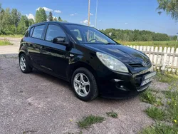 Svart Begagnad 2009 Hyundai i20 Select Halvkombi | 38 000 kr (Marknadspris)