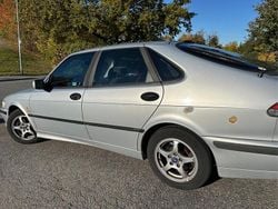 Grå Begagnad 2000 Saab 9-3 Halvkombi | 15 000 kr (Bra pris)
