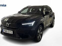 Svart Begagnad 2022 Volvo XC40 Core SUV | 329 900 kr