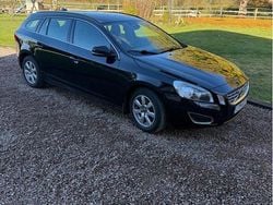 Svart Begagnad 2012 Volvo V60 Momentum Kombi | 90 000 kr (Bra pris)
